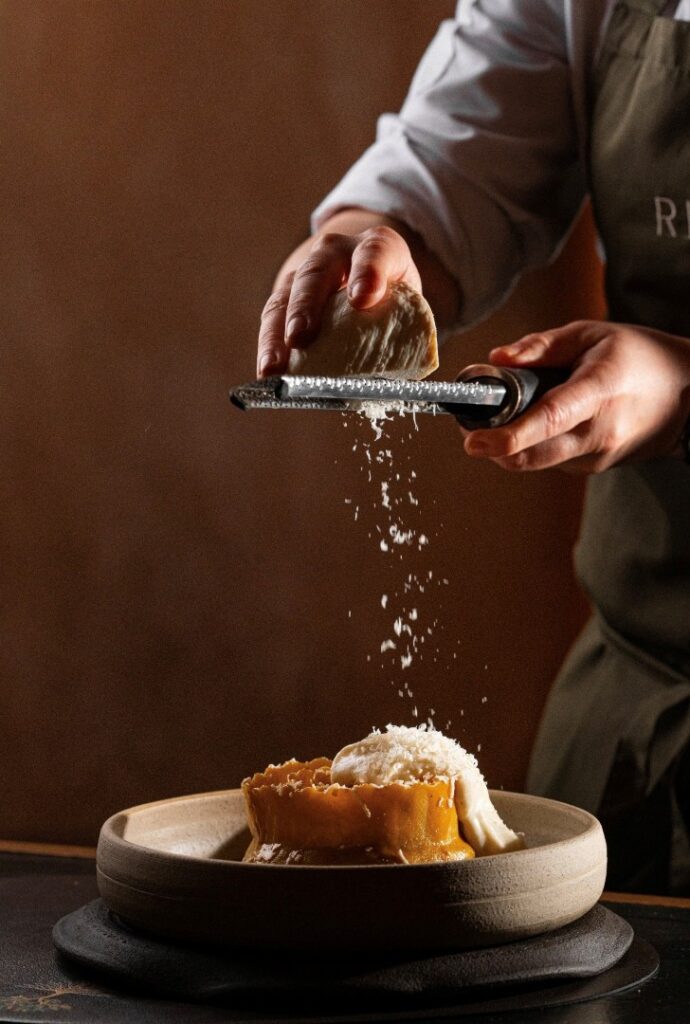 A Taste of History: The Evolution of Pastitsio at Rizes Santorini