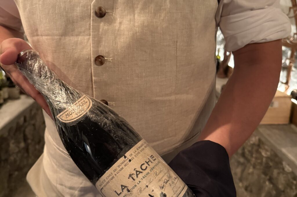Discover the Wine List of Rizes Santorini with our Sommelier.